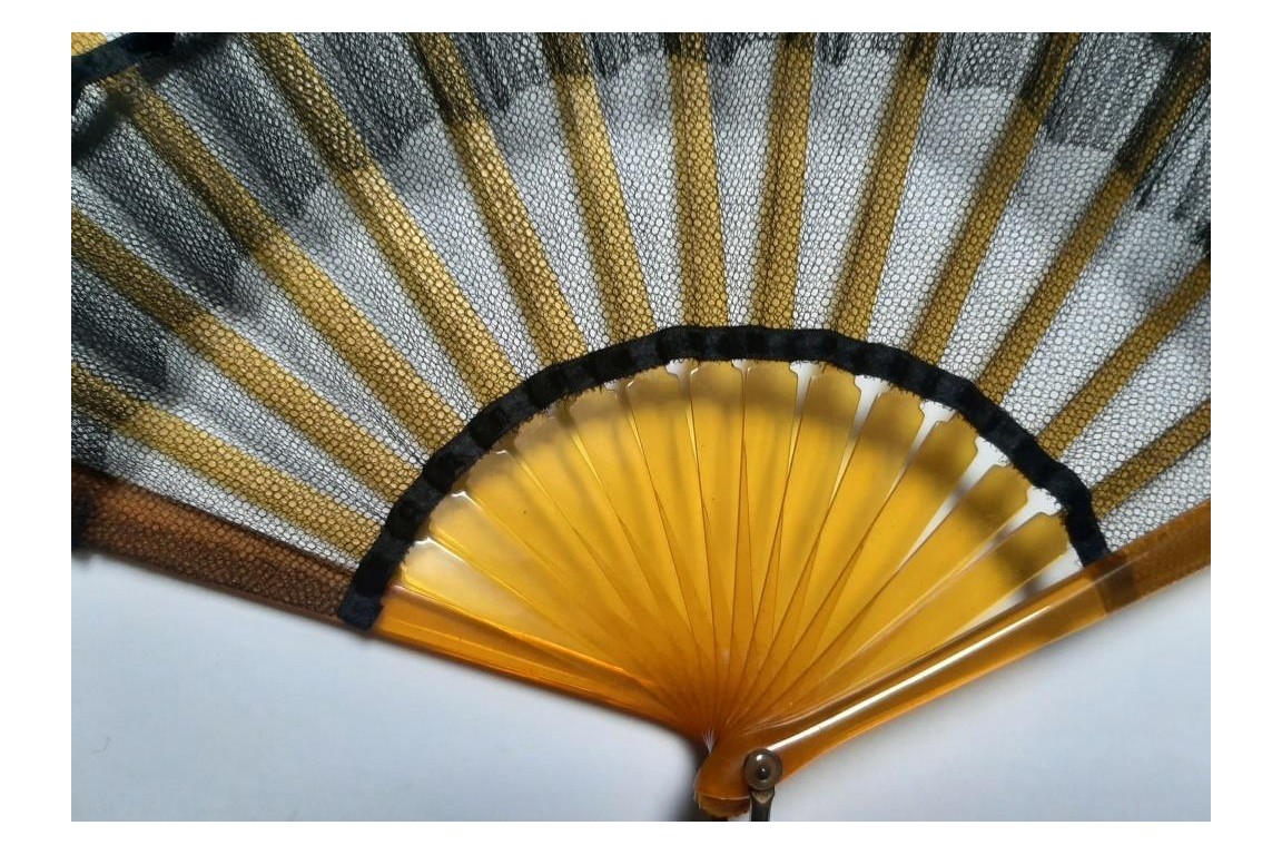 Frou-frou or trompe-l'oeil of triple cabriolet, fan circa 1920-30