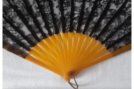 Pleureuse veil, Art deco fan circa 1922