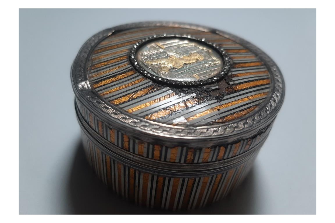 Stripes, snuffbox, circa 1780