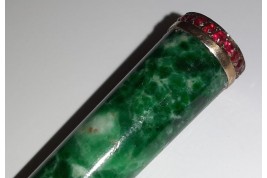 Cigarette holder,  early 20th century