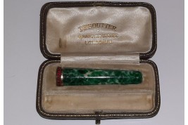 Cigarette holder,  early 20th century