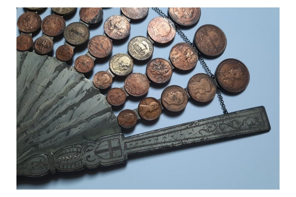 Wealth, fan coins, 20th century