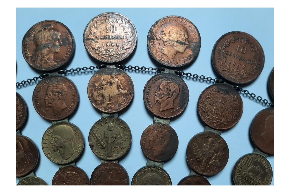 Wealth, fan coins, 20th century