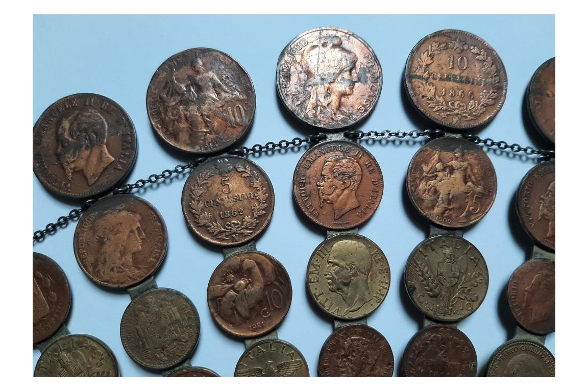 Wealth, fan coins, 20th century