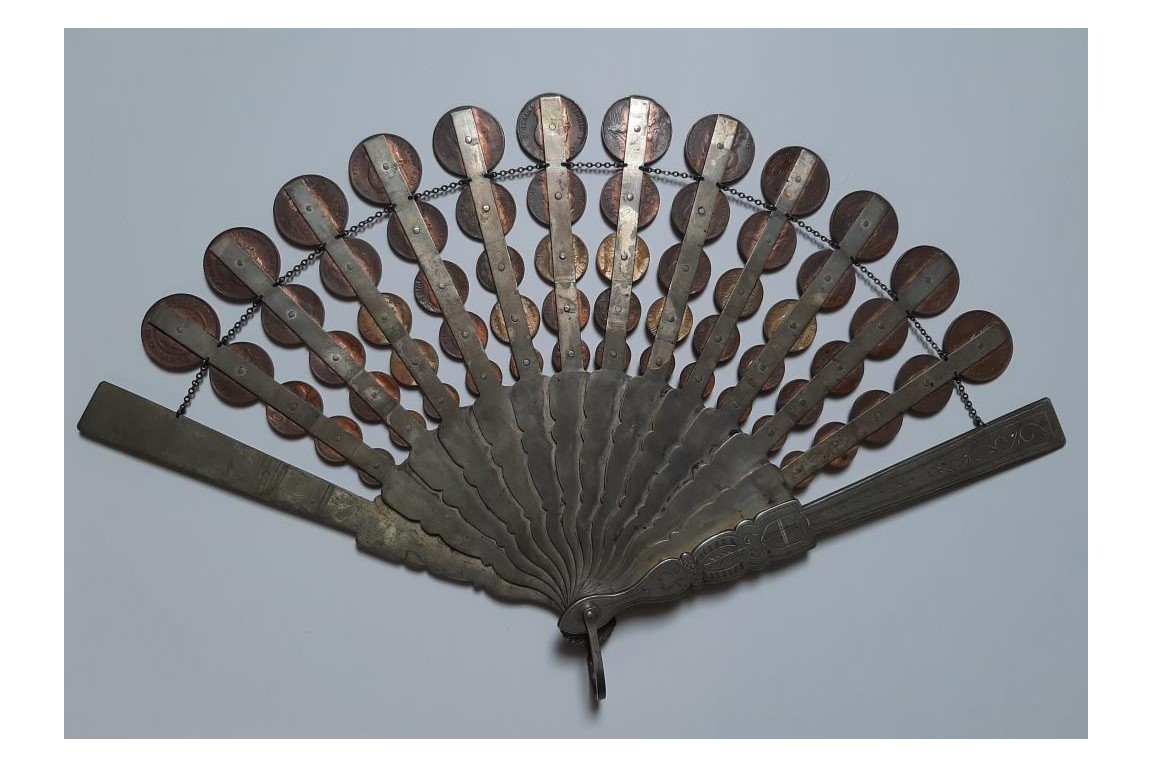 Wealth, fan coins, 20th century