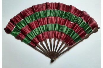 Ribbons dislocation, magical fan cica 1880-90