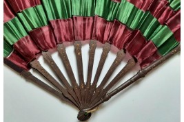 Ribbons dislocation, magical fan cica 1880-90