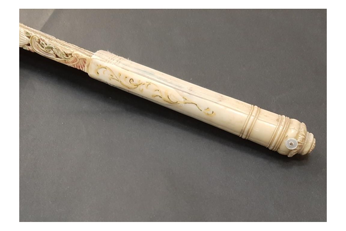 Éventail baton, XVIIIème siècle ou pastiche