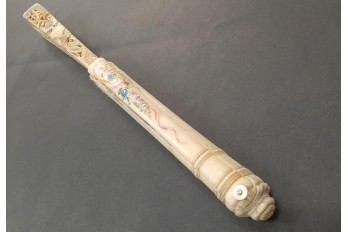 Éventail baton, XVIIIème siècle ou pastiche