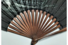 Beauties and Love, fan by Zaborowska circa 1880-90