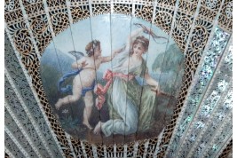 Psyché et Eros, éventail vers 1900