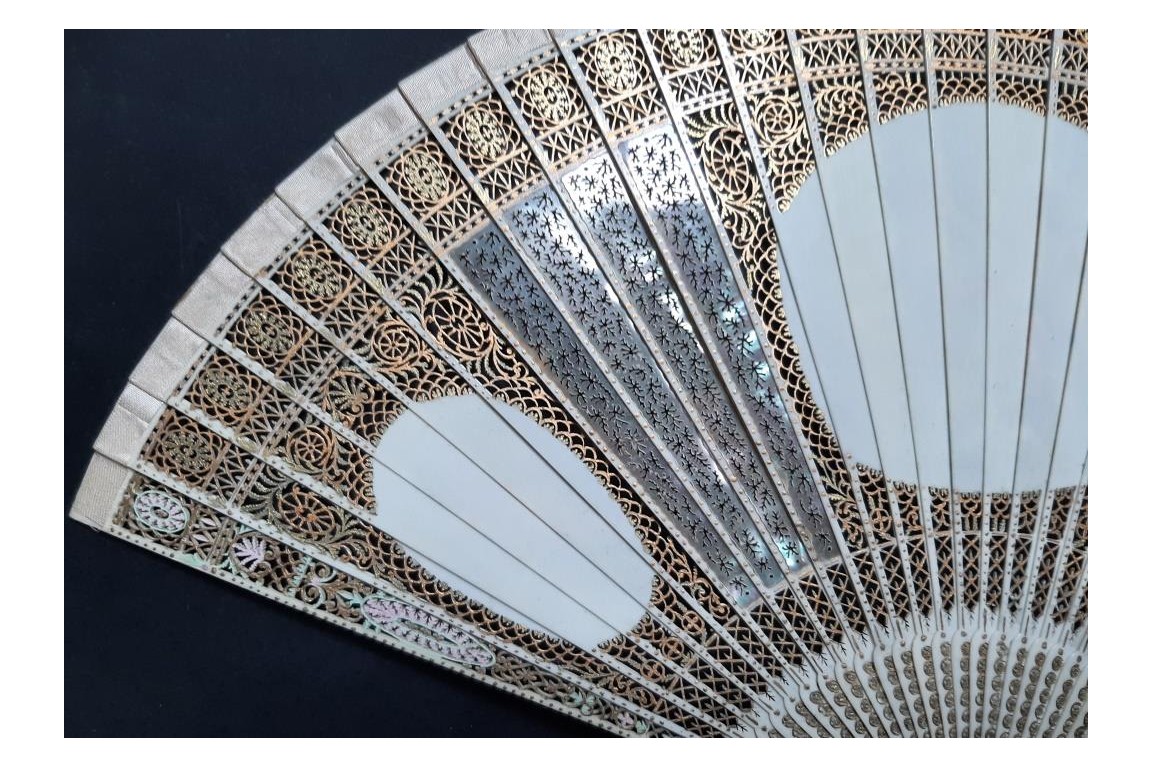 Psyche and Eros, fan circa 1900
