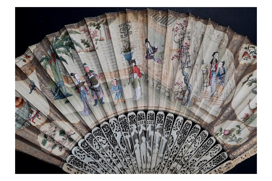 The lady with fan, fan circa 1730-40