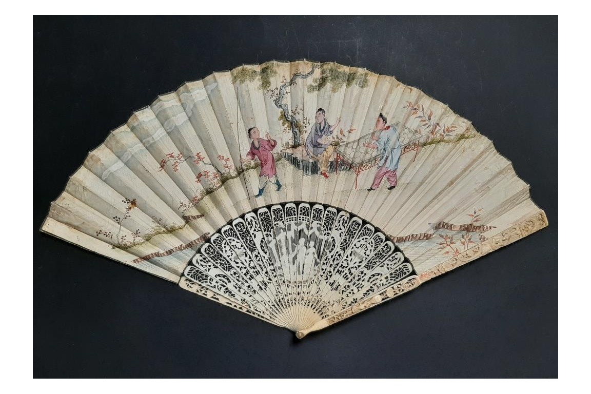 The lady with fan, fan circa 1730-40