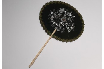 Fixed fan with Chinese, circa 1850