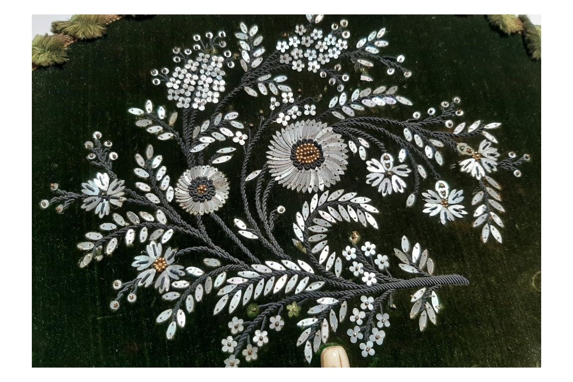 Fixed fan with Chinese, circa 1850