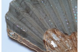 Pearly roses, Duvelleroy fan circa 1900-10