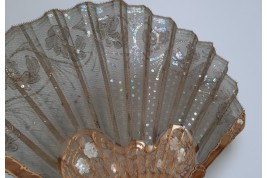 Pearly roses, Duvelleroy fan circa 1900-10
