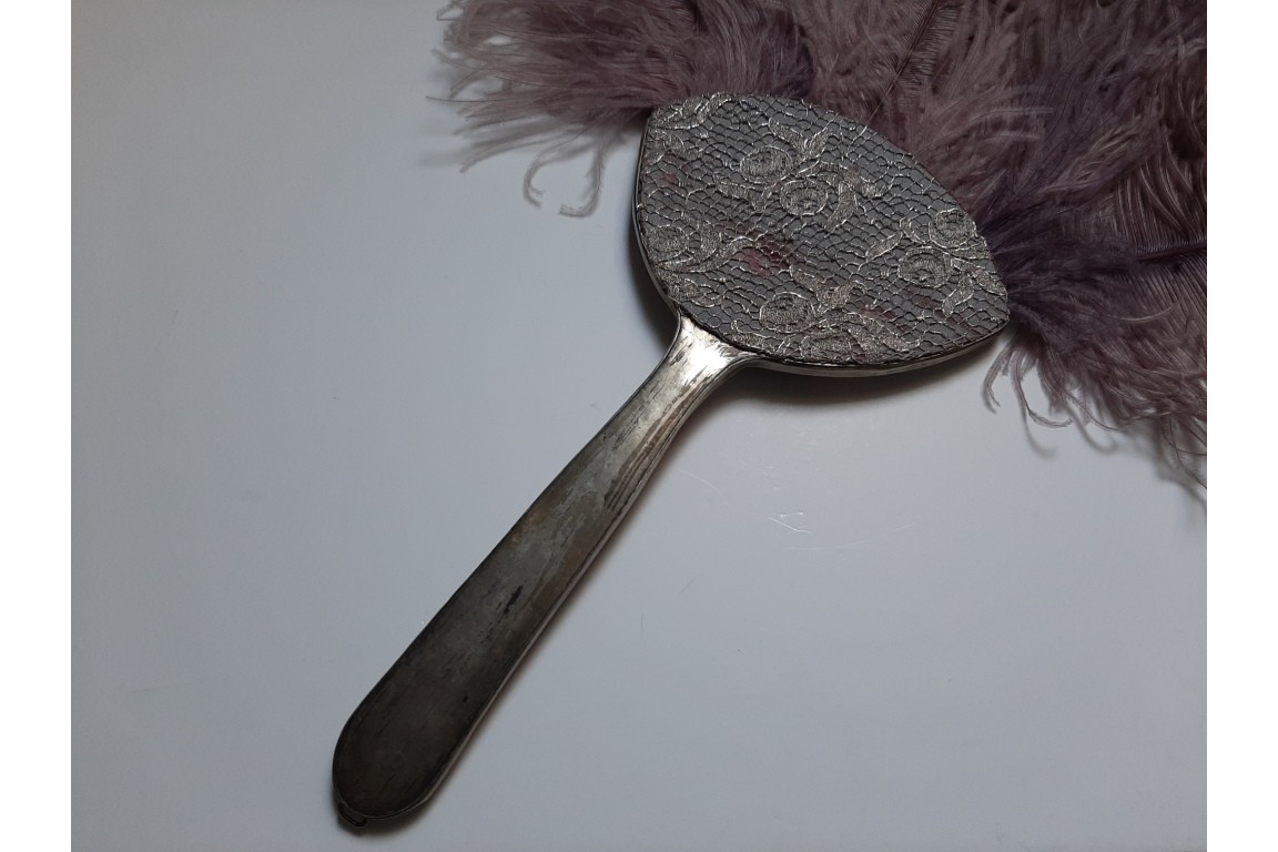 Life in pink and Egyptomania, fixed fan by Coty circa 1914