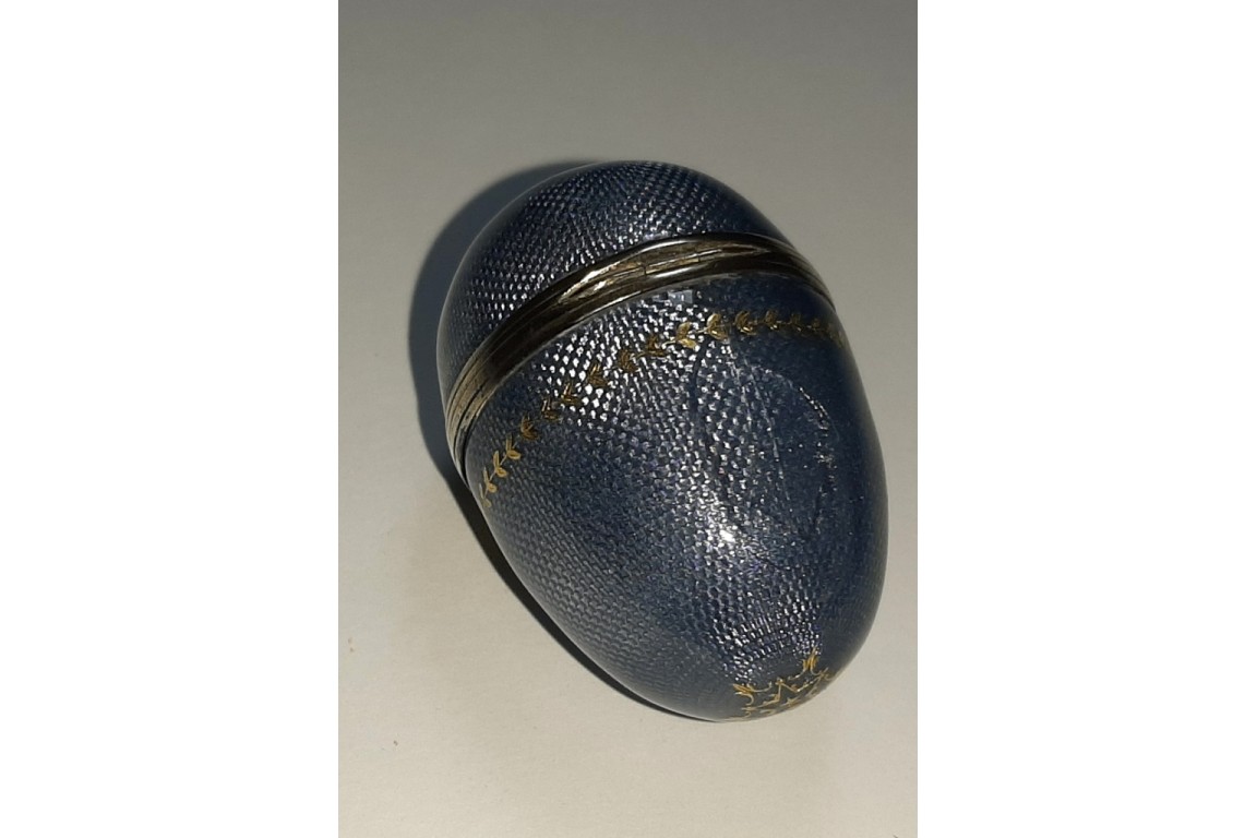 Blue sewing egg, circa 1900