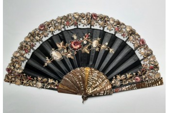 Flowers, fan around 1880