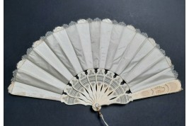 Sultane bleu, éventail vers 1870-1900