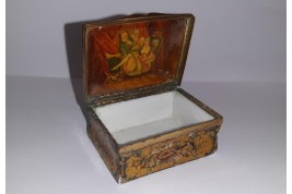 The colors of eroticism, "Souvenir d'Amitié" box circa 1900