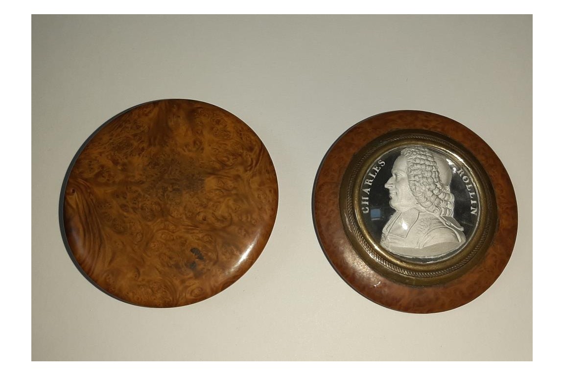 Hommage à l'historien Charles Rollin, boîte vers 1818-20