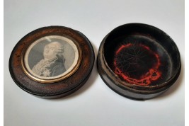 Louis XVI and Necker, late 18th century snuffbox