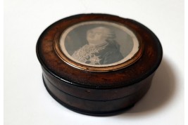 Louis XVI and Necker, late 18th century snuffbox