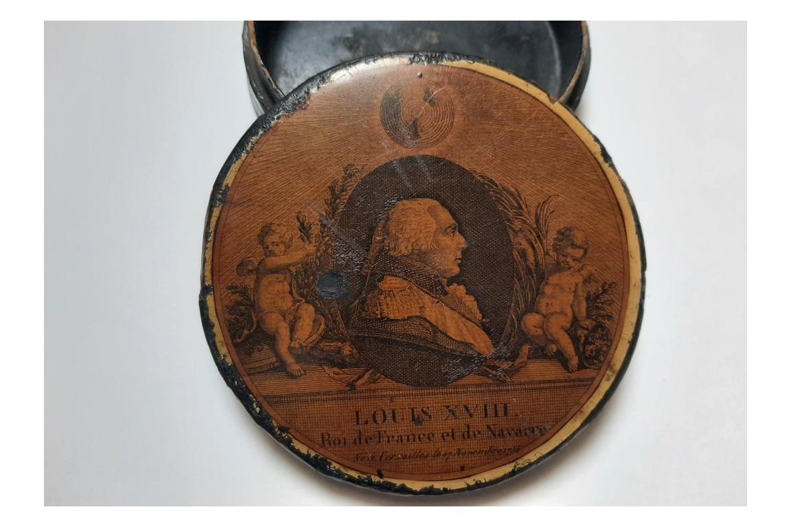 Louis XVIII, roi de France et de Navarre, tabatière vers 1820-24