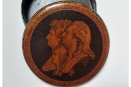 Louis XVI, Marie-Antoinette et le Dauphin, tabatière XIXème siècle