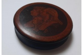 Louis XVI, Marie-Antoinette et le Dauphin, tabatière XIXème siècle