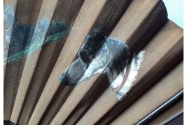 Les cinq chiens de Rodeck à Vienne, éventail vers 1880-1900