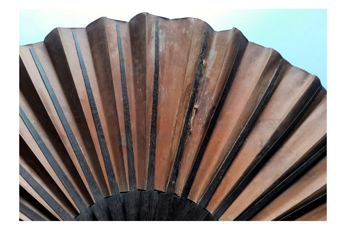 Les cinq chiens de Rodeck à Vienne, éventail vers 1880-1900