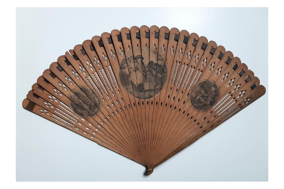 Dancing bear, late 18th century fan