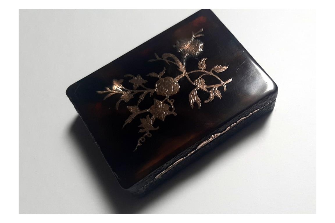Flowers, 18th century box
