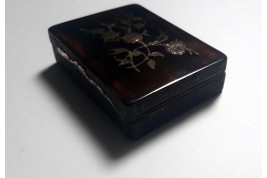 Flowers, 18th century box
