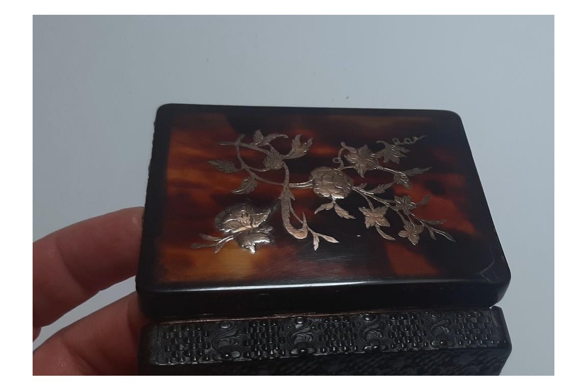 Flowers, 18th century box