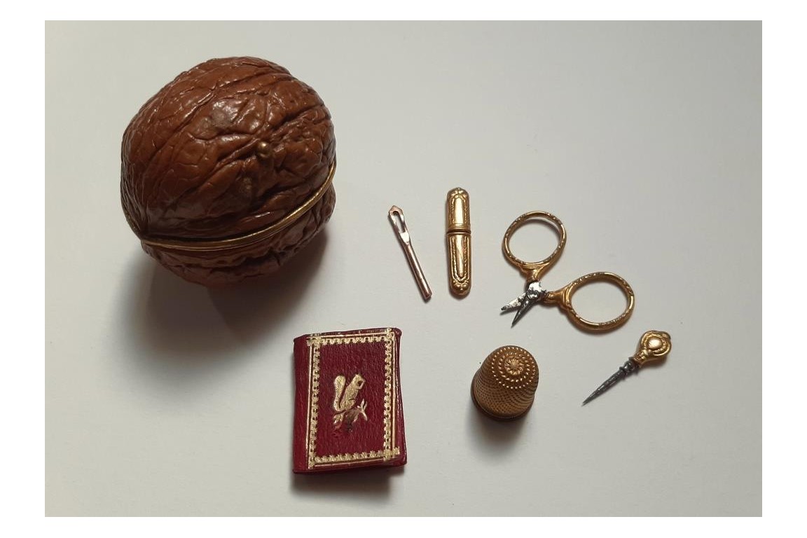 Nut, small sewing kit, 19th century