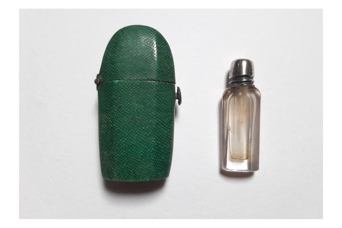 Miniature salt bottle, early 19th century