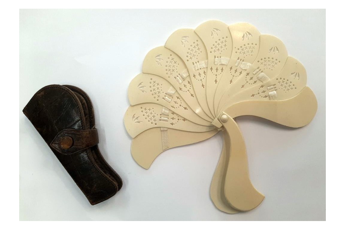 Small bakelite, half-cocard fan, early 20th century