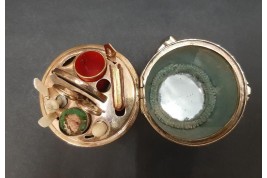 Egg, miniature kit, early 19th century