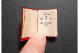 Oeuf, nécessaire miniature, début XIXème