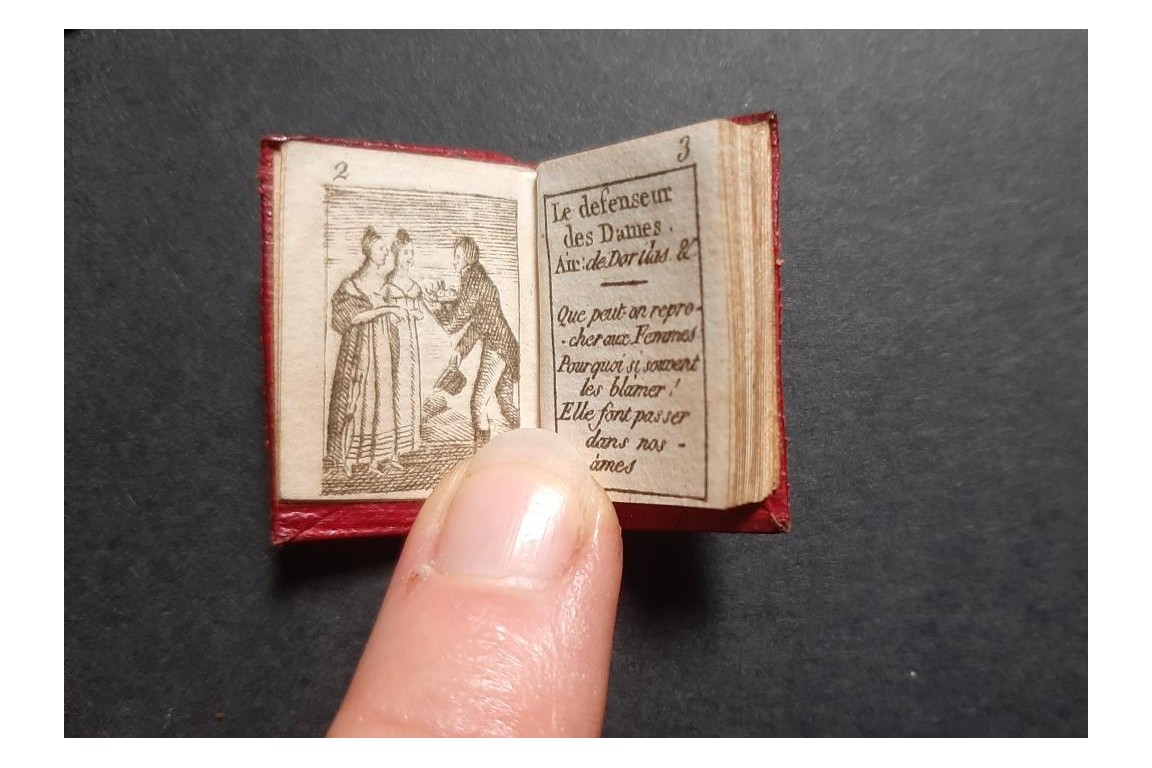 Oeuf, nécessaire miniature, début XIXème