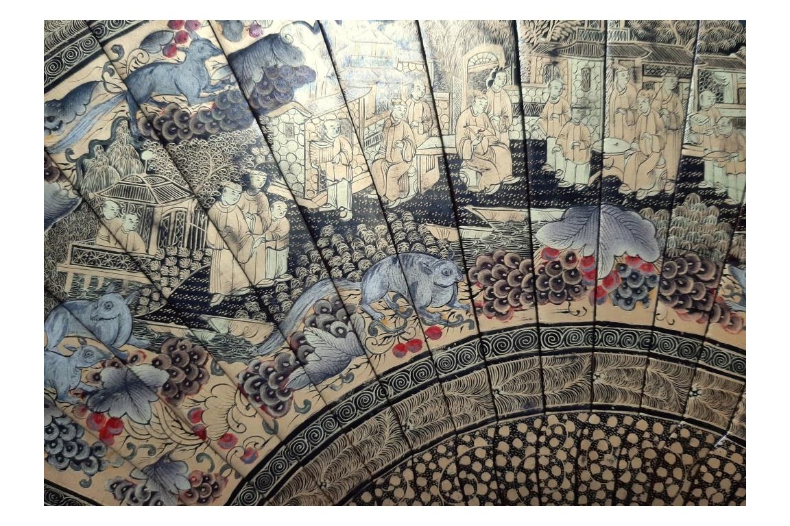 Grapes and squirrels, chinese fan, 19th century