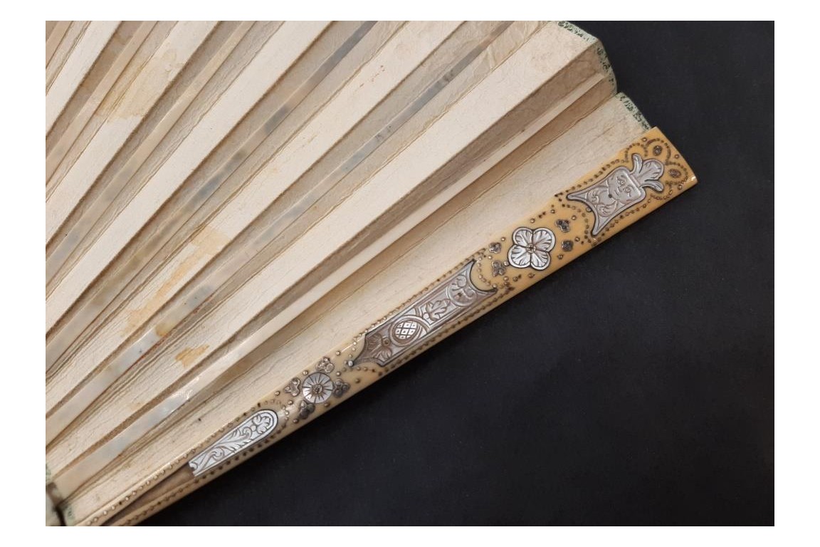 Charity, fan circa 1720
