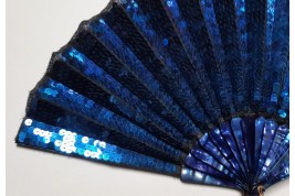 Magie bleue, éventail vers 1900