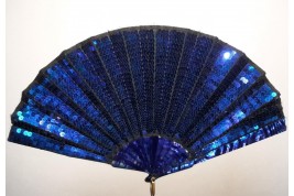 Magie bleue, éventail vers 1900