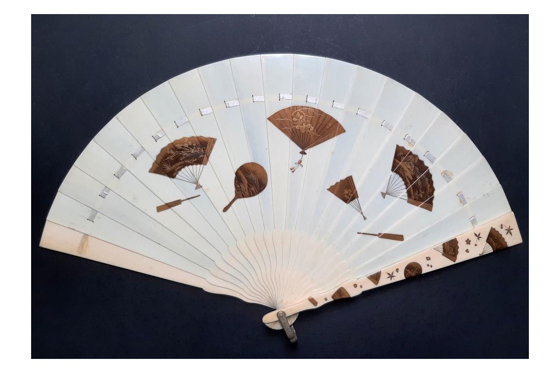 Mise en abyme d'éventails japonais, ogi vers 1880-90